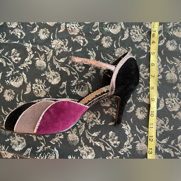 NIB Bettie Page shoes size 9 black/silver - Picture 5 of 6